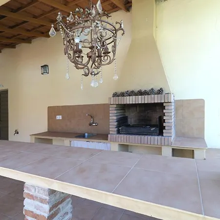 Casa Con Piscina Y Jardin Alma Holiday home Lobon