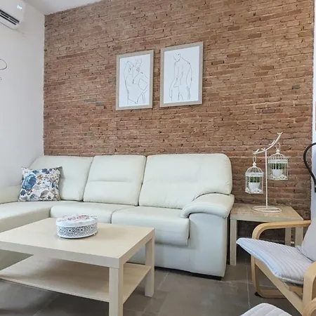 Casa Con Piscina Y Jardin Alma Holiday home *
